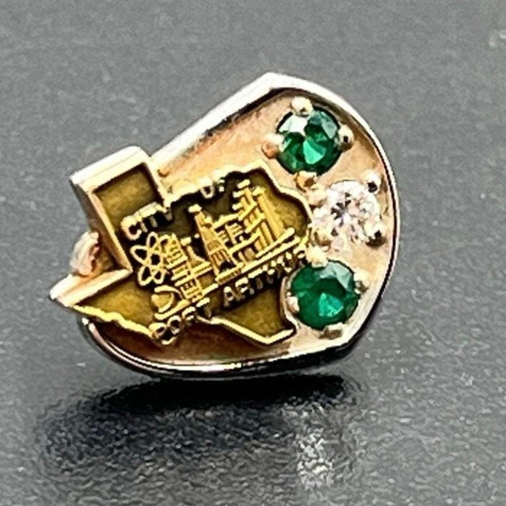 CTO Vintage City of Port Arthur Texas Oil 10k‎ Emerald and Diamond Lapel Pin - Picture 14 of 14